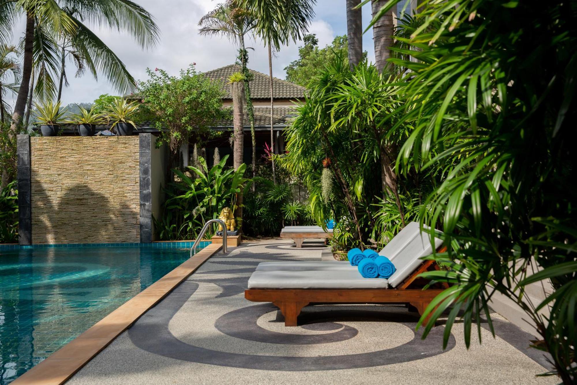 2 Secluded Private Villaer