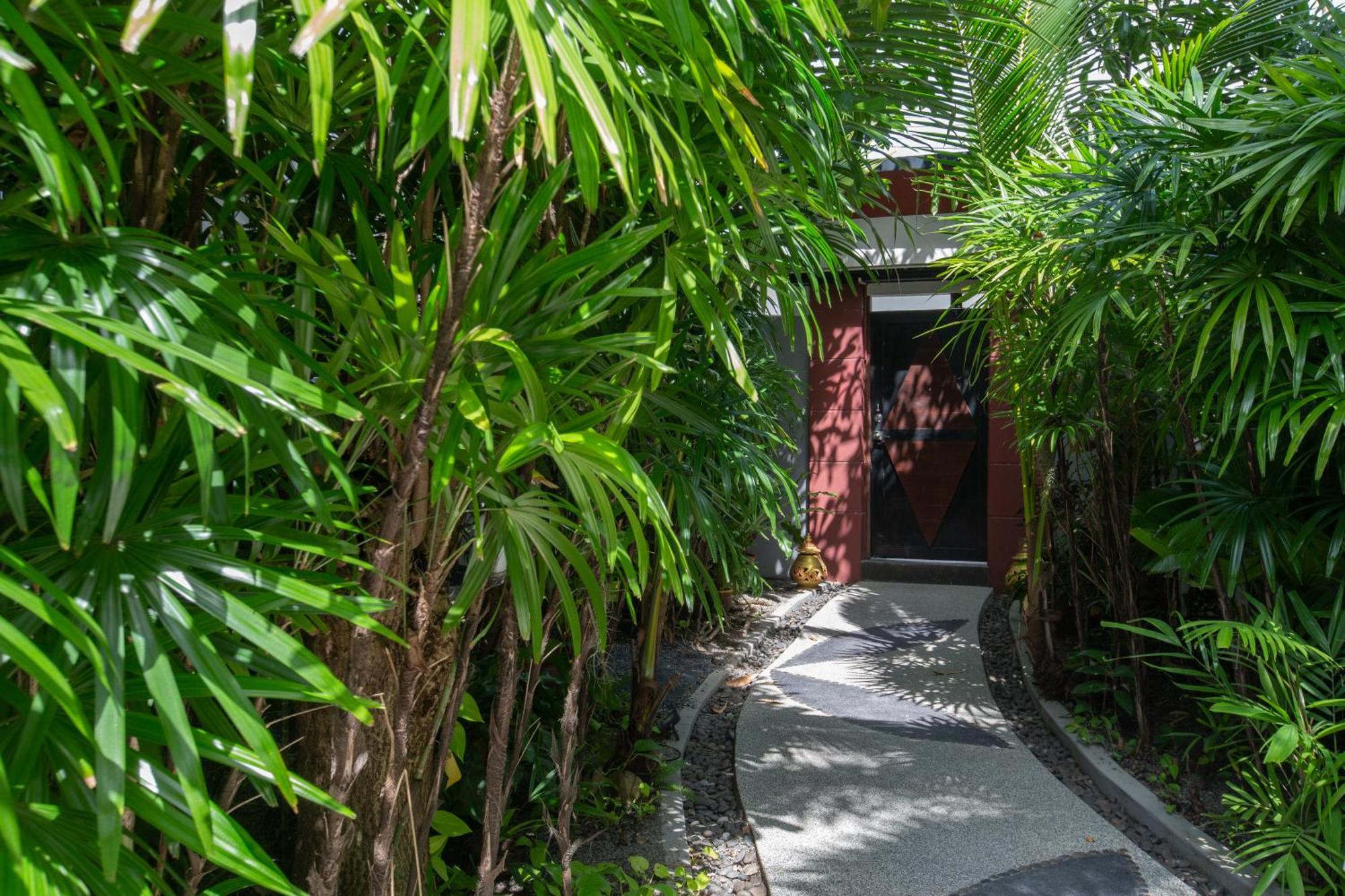 2 Secluded Private Villaer